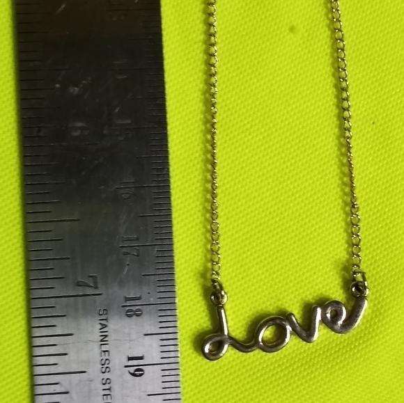 Claire's goldtone love chain necklace - Picture 3 of 4